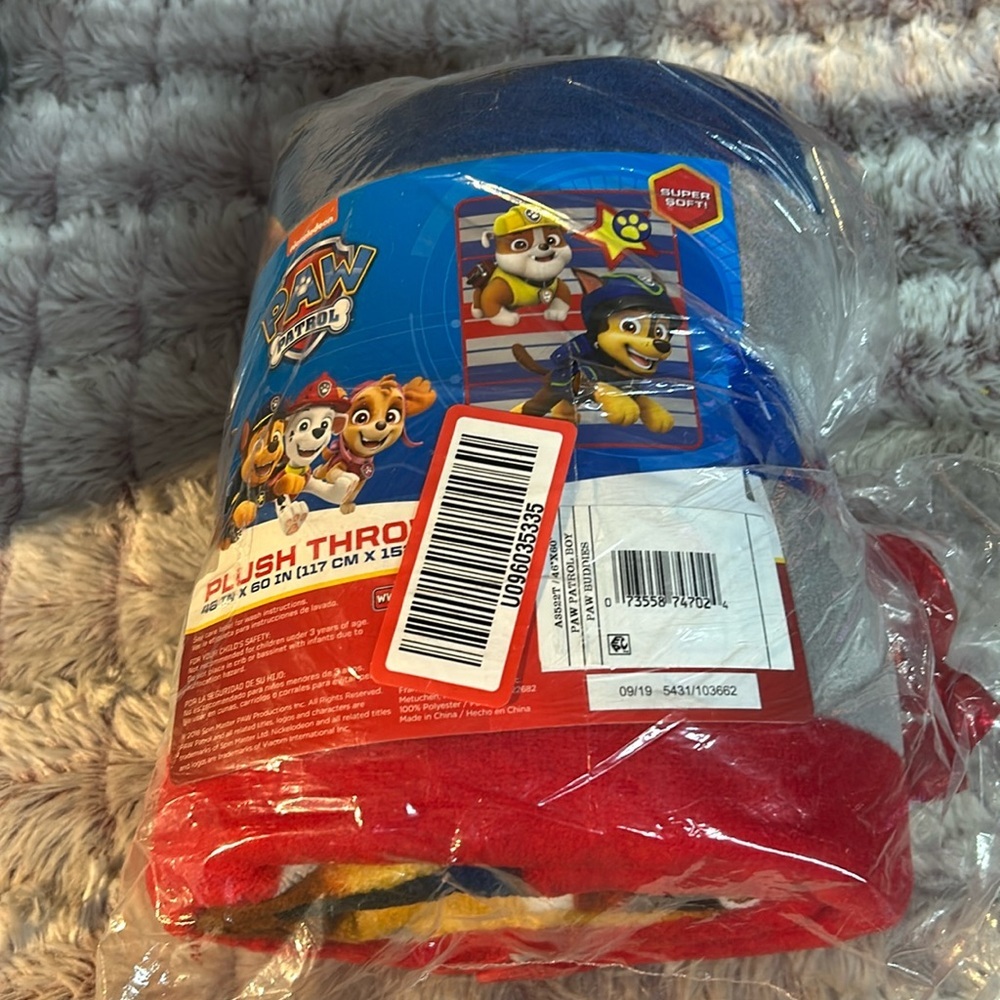 PAW patrol plush Throw 45in by 60in